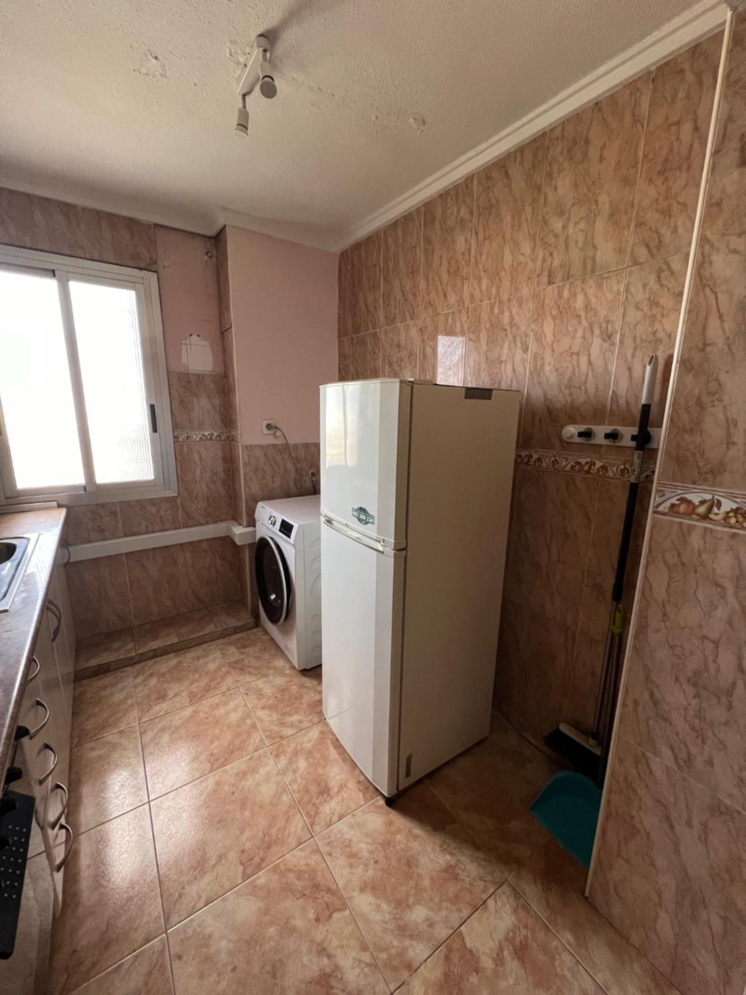 Ferienwohnung Piso Completo Cerca De Artes Y Ciencias Valencia Exterior foto